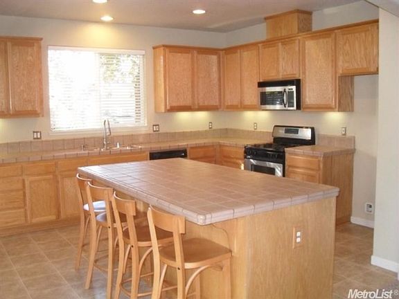 4th image of 2136 Olivia Way