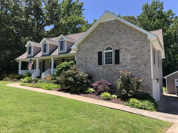 519 Aubrey Ln, Burns, TN 37029