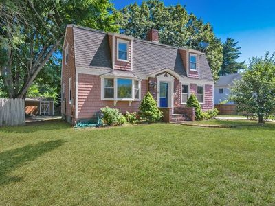 14 Bessbrook St, Feeding Hills, MA, 01030