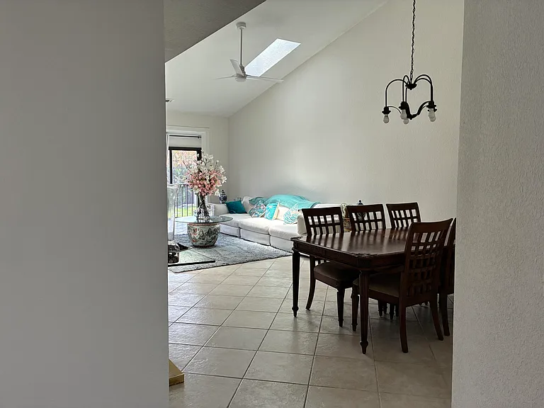 7895 La Mirada Dr — Photo 14