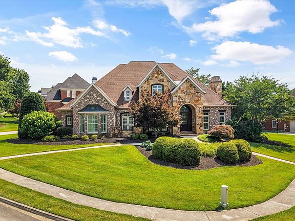 3rd image of 12233 Springside Ln