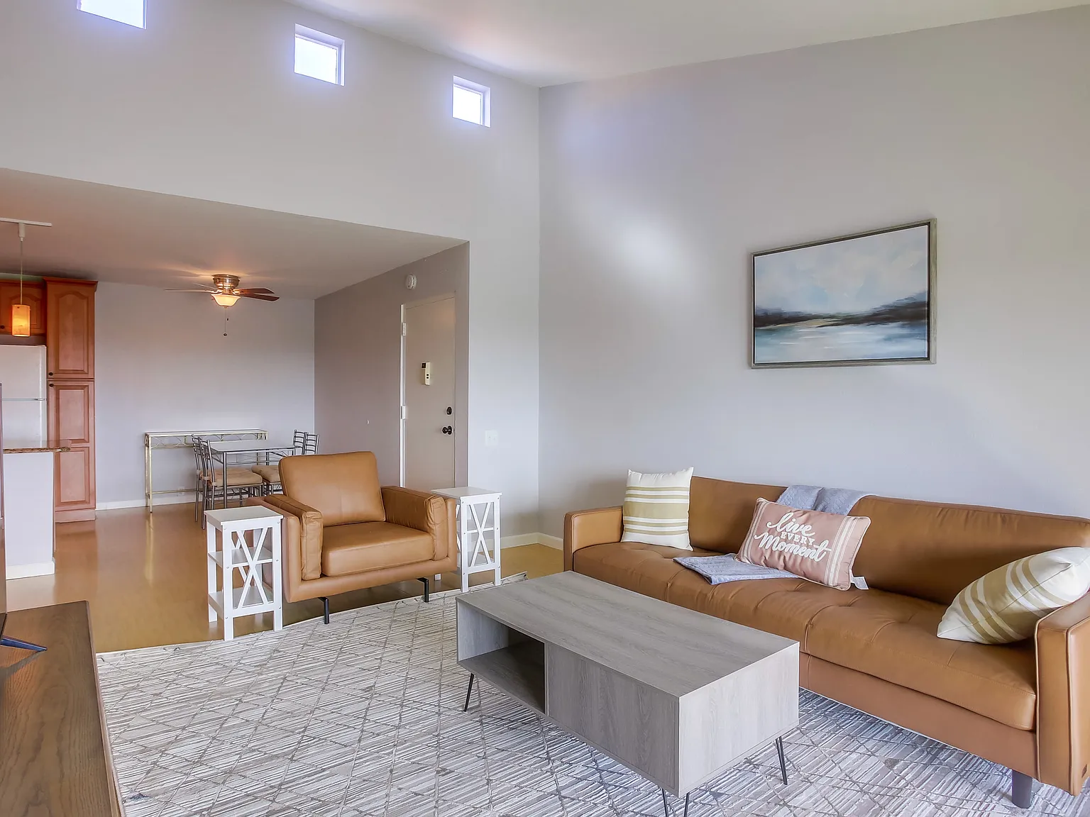 1 bed, 653 sqft, $2,700 — Photo 3