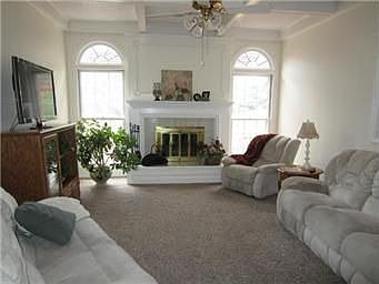 4th image of 1003 SW 44th Street Dr