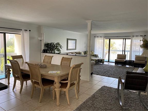 3rd image of 640 Bayway Blvd APT 201