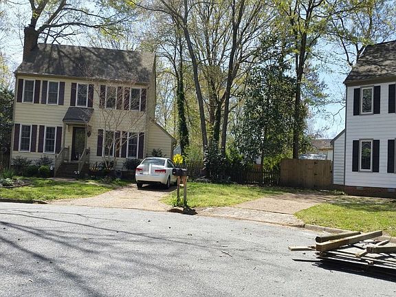 2nd image of 900 Silversmith Cir