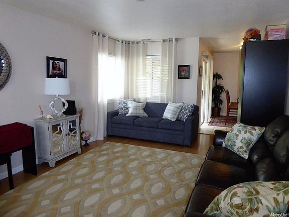 2nd image of 10176 De Soto Way