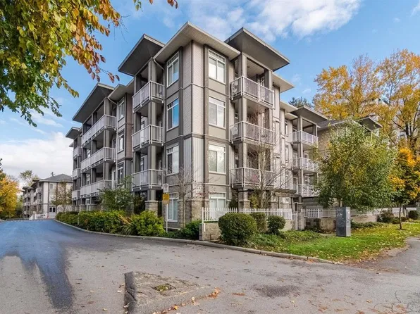 13277 108th Ave #209, Surrey, BC V3T 0A9