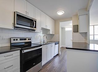 2801 Jane St #1204, Toronto, ON M3N2H8