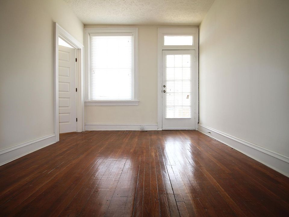 1st image of 808 N Boulevard