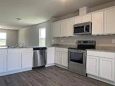 3 bed, 1125 sqft, $1,550 — Photo 4