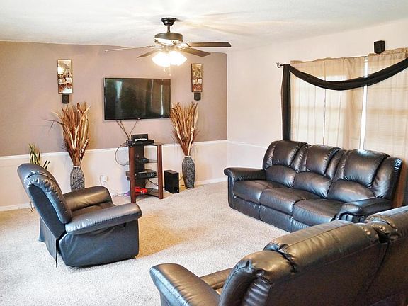 4th image of 5109 James Ave