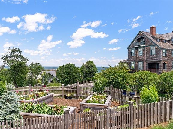 3rd image of 554 Jerusalem Rd