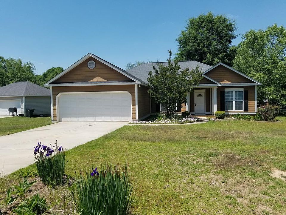 1st image of 136 Birchwood Dr