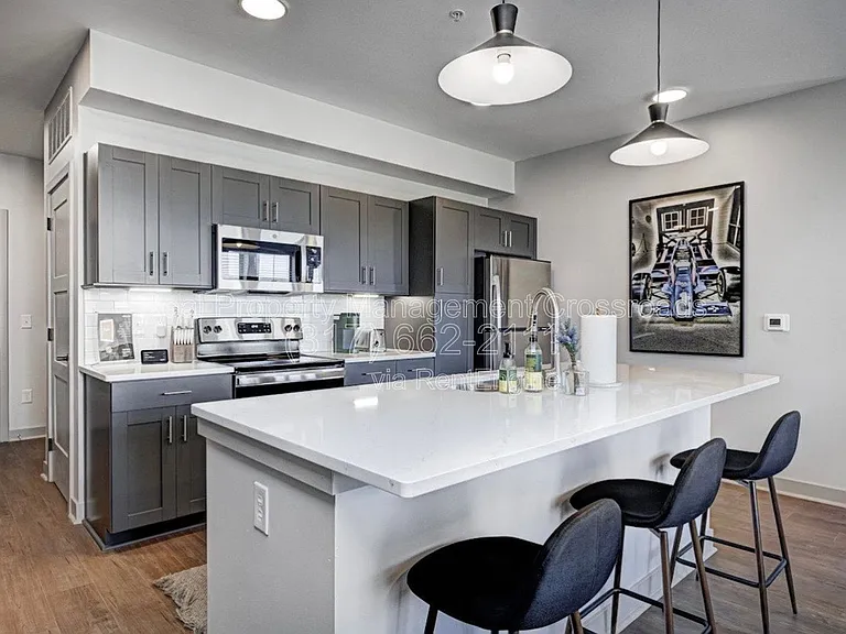 1302 N Main St #209 — Photo 7