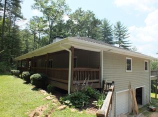 680 Mountain Stream Ln, Lakemont, GA 30552