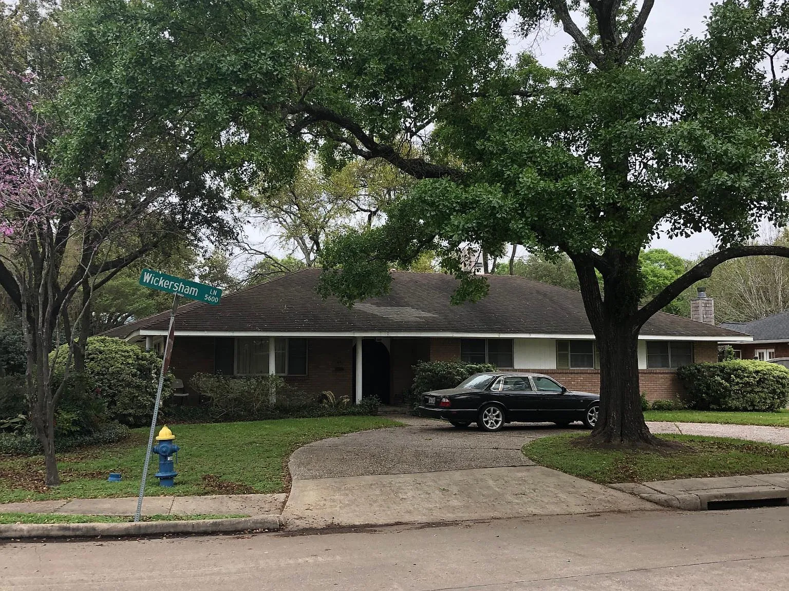 Wickersham Ln, Houston — Photo 1