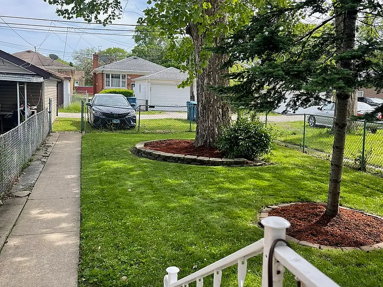 439 Pulaski Rd — Photo 3