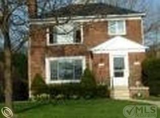 776 Neff Rd, Grosse Pointe, MI 48230