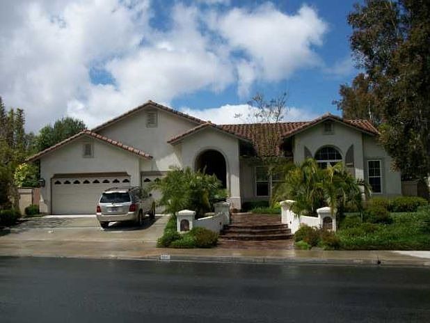1st image of 724 Del Corro Pl