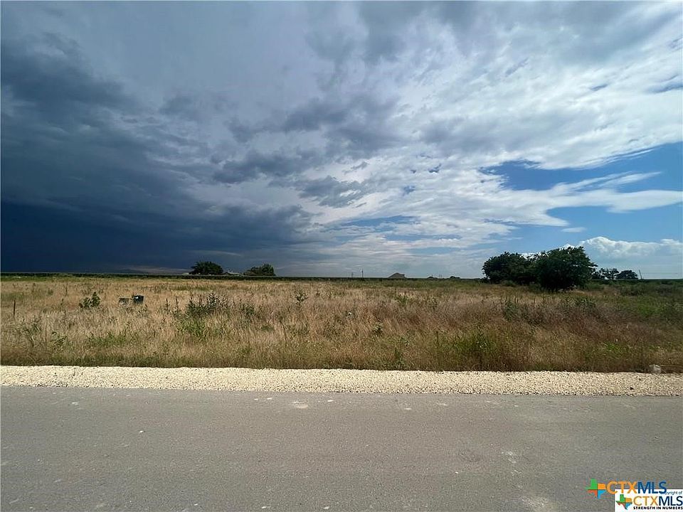 2nd image of 967 Inka Rd