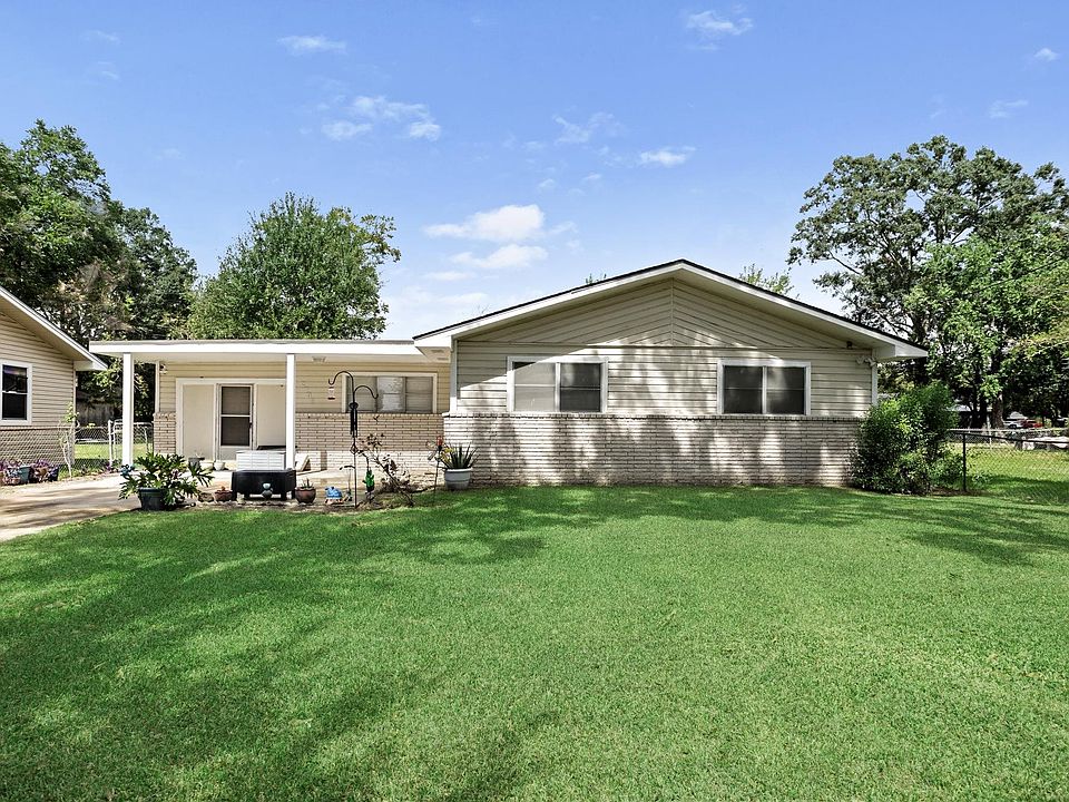 1st image of 2735 64th St