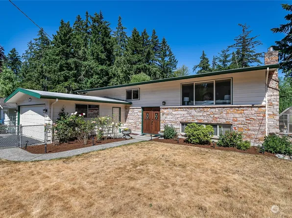 18520 Palatine Place N, Shoreline, WA 98133