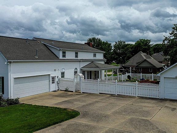 2nd image of 400 Tudor Blvd