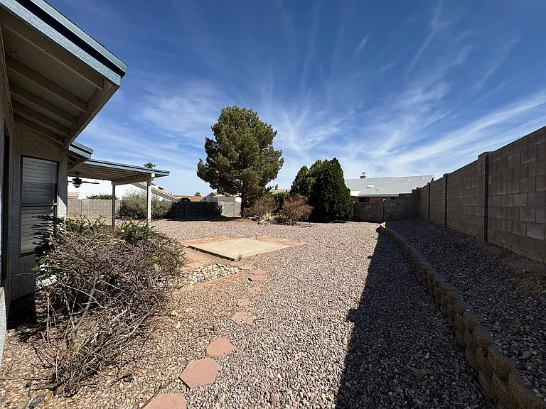 2660 Ridge Crest St — Photo 23