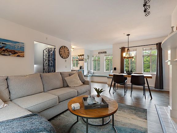 5th image of 3036 W 4th Ave #31