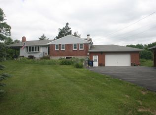 607 Hollow Rd, Staatsburg, NY 12580