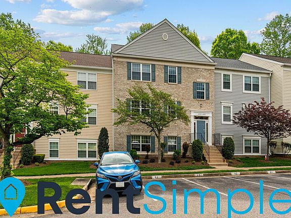 2nd image of 12113 Chaucer Ln