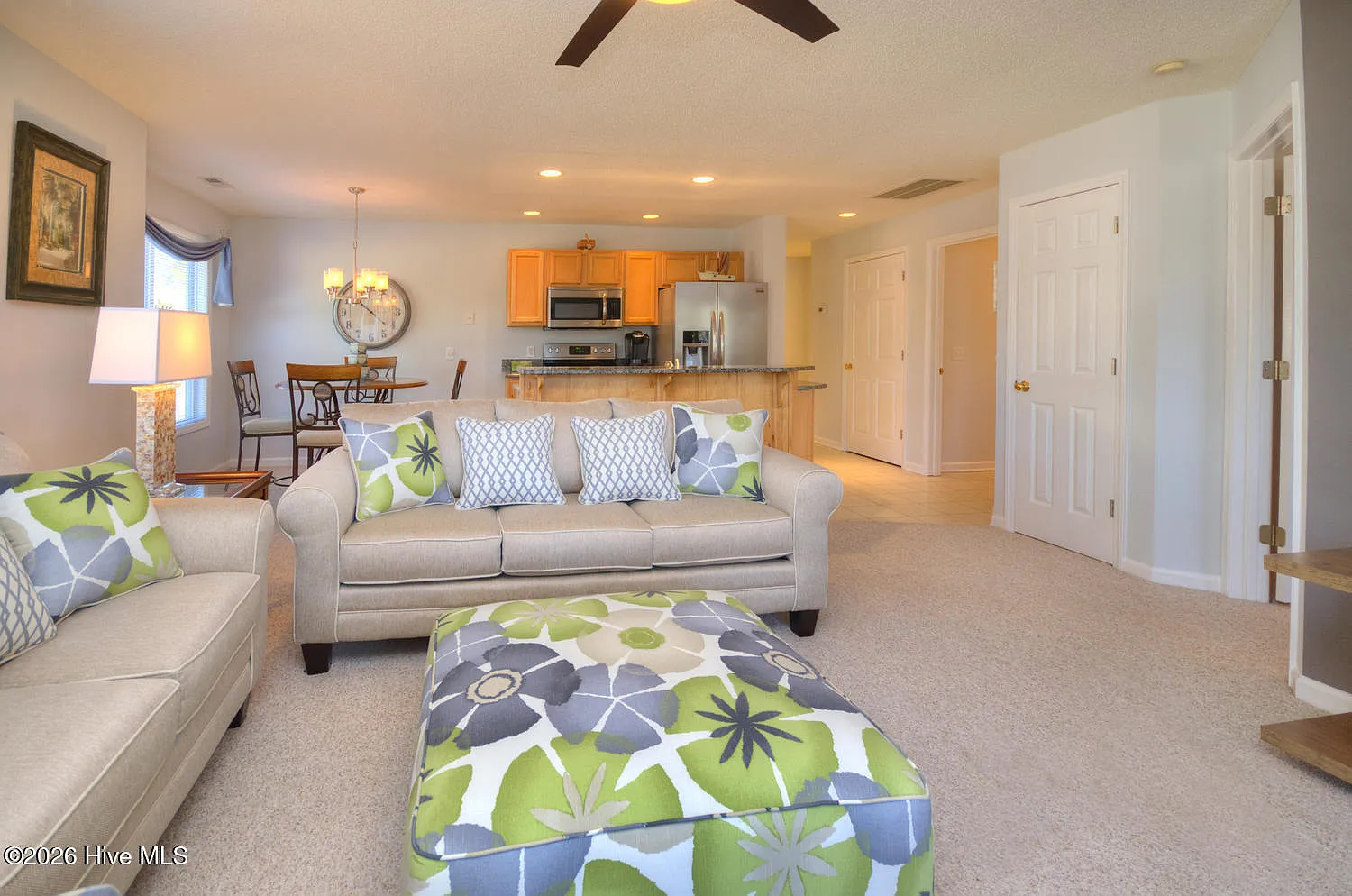 1 bed, 1.0 bath, 900 sqft, $1,950 — Photo 4