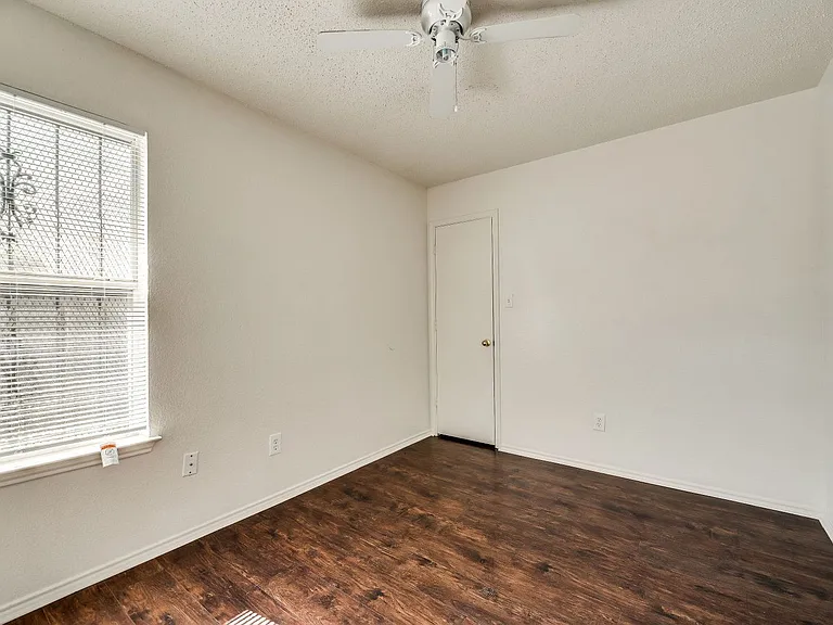 10340 Blackjack Oaks Dr — Photo 14