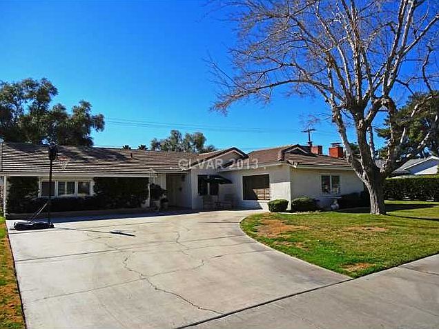 2nd image of 2719 Colanthe Ave