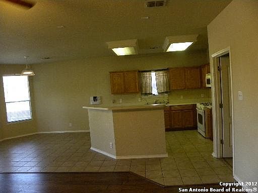 4th image of 14004 Auberry Dr