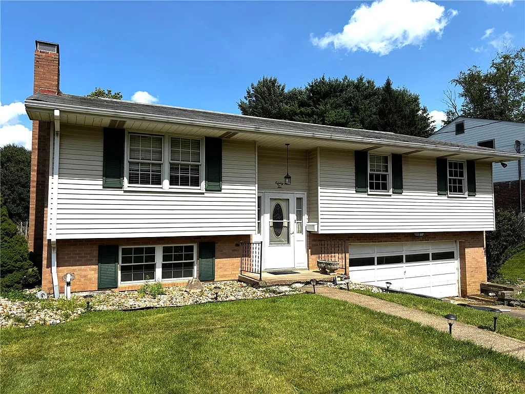 82 Spring Valley Dr photo 1