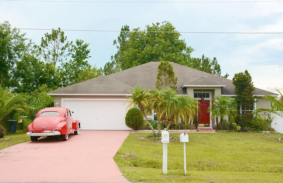 1st image of 610 Gazelle Dr