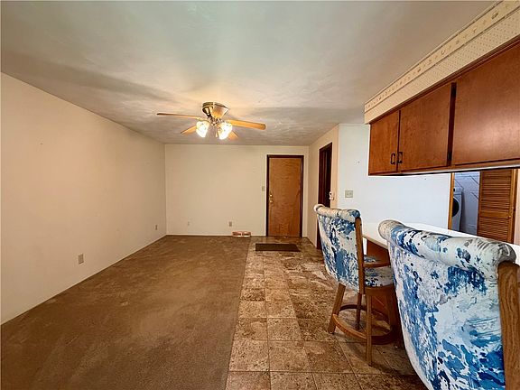 3rd image of 7 Mitchell Ave