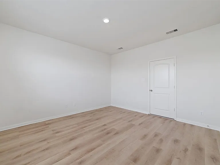 3000 Iron Woods Dr — Photo 17