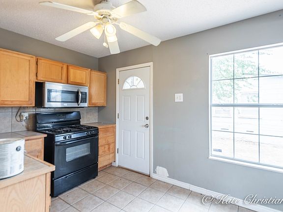 5th image of 3610 Amelia Dr