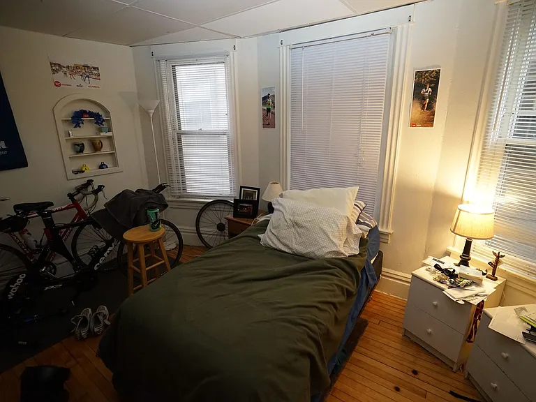 316 W Wilson St — Photo 8
