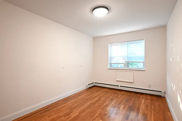 Rented by Modern Spaces | media 6