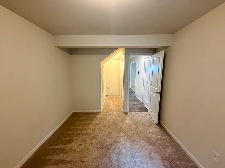 1214 Ashbury St — Photo 9