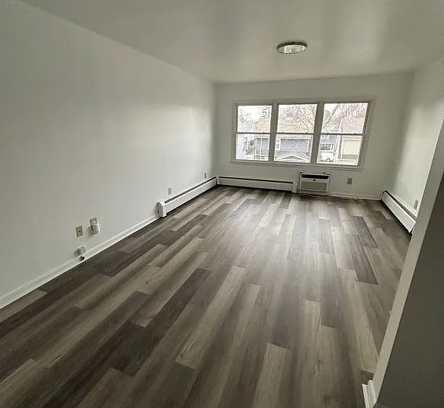 169 Birdseye St #1B — Photo 3