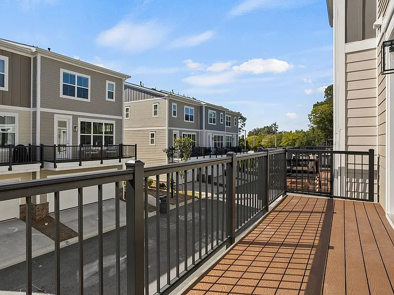 315 Pete Hollis Blvd — Photo 15