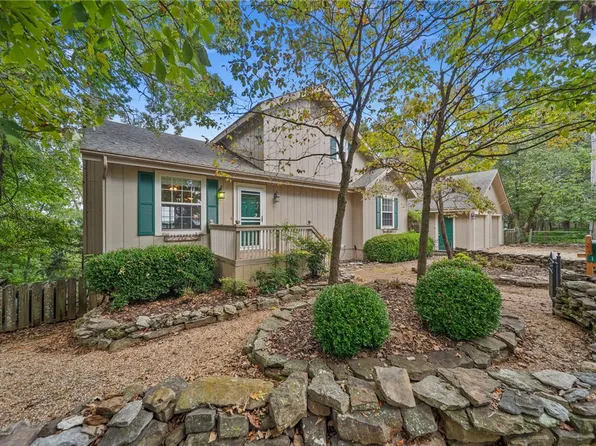 11418 Country Club Dr, Garfield, AR 72732