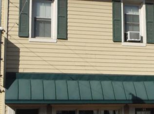 157 S Main St, Lexington, VA 24450