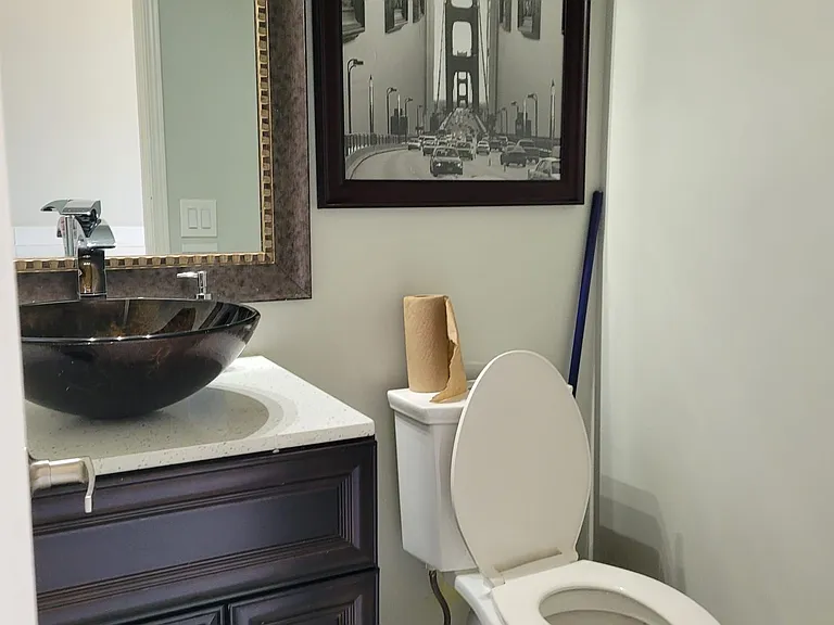 833 Scollard Ct #106 — Photo 10