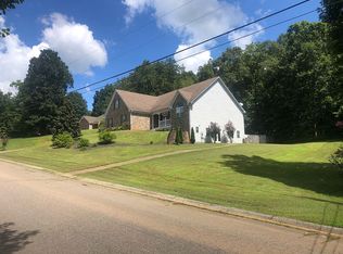 342 W Destiny Dr, Fairmount, GA 30139