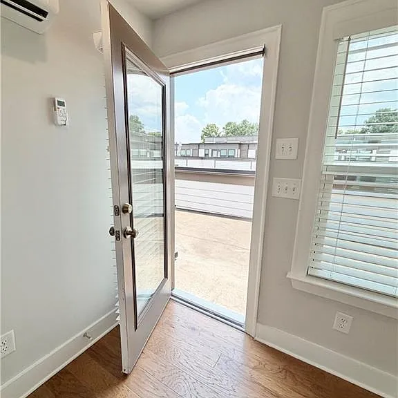 1037 Burnside Pl NW — Photo 26